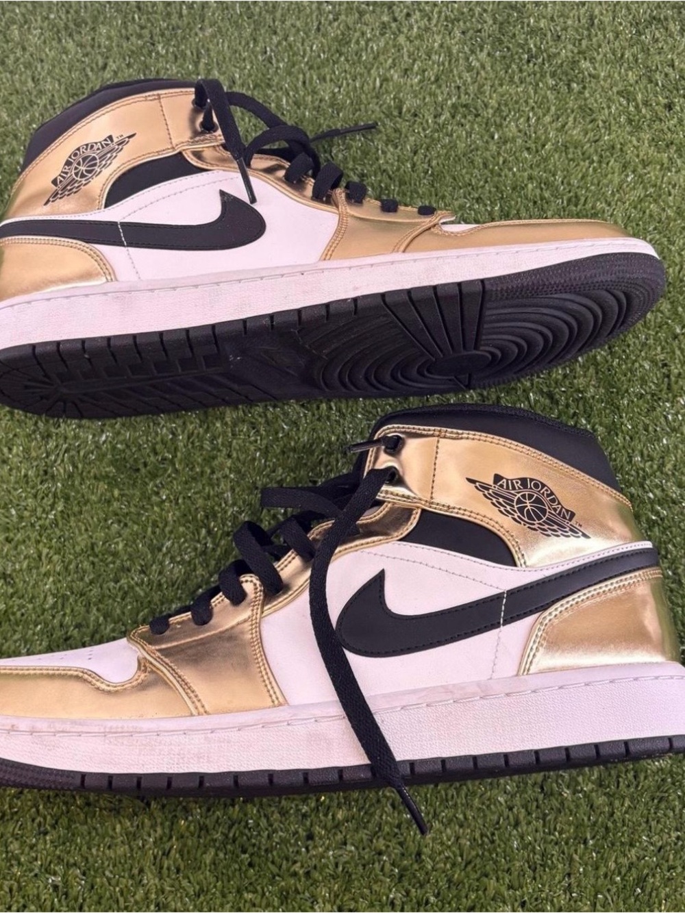 Nike Air Jordan 1 Mid - Gold/Black/White